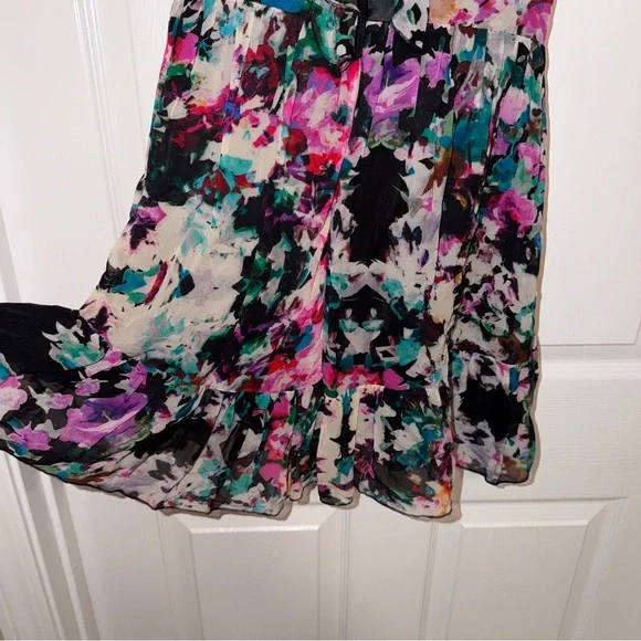 Karina Grimaldi Floral Ruffle Satin V Neckline Dress – XS - Picture 4 of 5